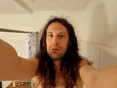 Snapshot of Josephine_LIVE chatting on October 12, 2025, 6:01 am Josephine LIVE online show from October 12, 2025, 6:01 am