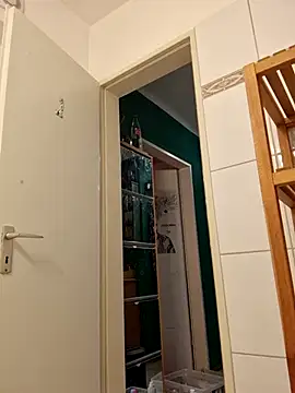 Josephine LIVE online show from November 4, 2025, 7:46 pm