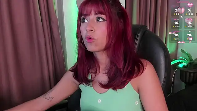 Snapshot of cloe__palmer chatting on March 17, 2025, 9:13 pm cloe palmer online show from March 17, 2025, 9:13 pm