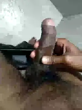 Snapshot of biggest_lund_ chatting on January 11, 2025, 11:45 am biggest lund online show from January 11, 2025, 11:45 am