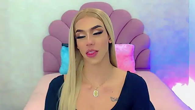 Snapshot of briana_sex32 chatting on February 9, 2025, 10:53 am briana sex32 online show from February 9, 2025, 10:53 am