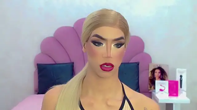 briana sex32 online show from April 18, 2026, 8:07 am