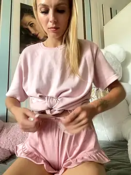 Snapshot of Liya_my chatting on September 12, 2025, 11:21 am Liya my online show from September 12, 2025, 11:21 am