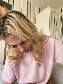 Snapshot of Liya_my chatting on September 24, 2025, 11:35 am Liya my online show from September 24, 2025, 11:35 am