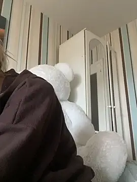 Snapshot of Liya_my chatting on November 4, 2025, 9:52 am Liya my online show from November 4, 2025, 9:52 am