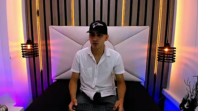 Snapshot of Liam_crox chatting on March 6, 2025, 4:28 pm Liam crox online show from March 6, 2025, 4:28 pm