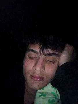 Snapshot of boy_3835 chatting on March 18, 2025, 2:15 am boy 3835 online show from March 18, 2025, 2:15 am