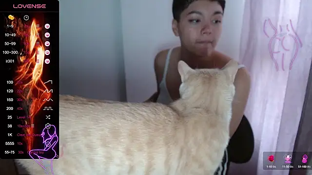 Snapshot of TRIXIE_TANG28 chatting on February 22, 2025, 5:35 pm TRIXIE TANG28 online show from February 22, 2025, 5:35 pm