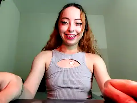 Snapshot of Yennastone chatting on February 2, 2025, 12:09 am Yennastone online show from February 2, 2025, 12:09 am