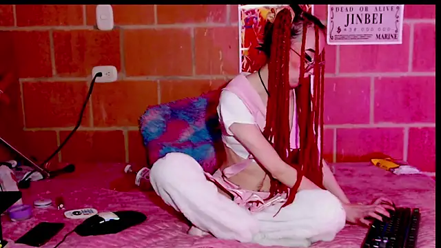 Yennastone online show from March 25, 2026, 1:33 am