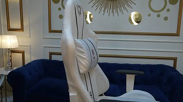 Snapshot of Alisa054 chatting on January 27, 2025, 3:26 am Alisa054 online show from January 27, 2025, 3:26 am