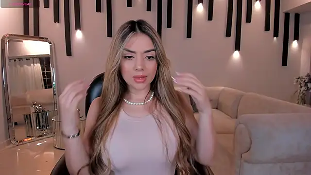 Snapshot of ChloePreston_ chatting on December 15, 2024, 10:28 am ChloePreston  online show from December 15, 2024, 10:28 am