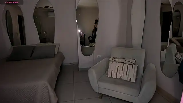 ChloePreston  online show from May 31, 2026, 11:06 am