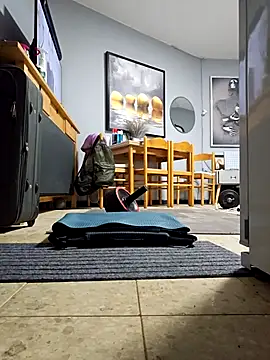 Snapshot of dickinyouto chatting on September 10, 2025, 7:25 pm dickinyouto online show from September 10, 2025, 7:25 pm