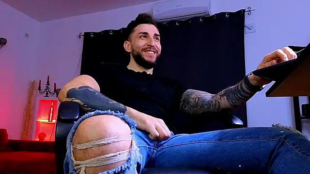 Snapshot of MightyAaron66 chatting on February 13, 2026, 3:30 pm MightyAaron66 online show from February 13, 2026, 3:30 pm