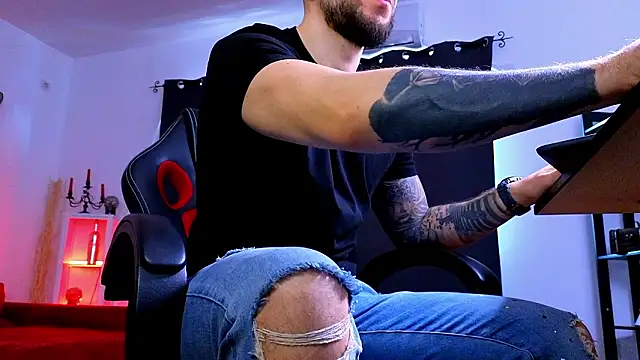 Snapshot of MightyAaron66 chatting on February 20, 2026, 6:26 am MightyAaron66 online show from February 20, 2026, 6:26 am