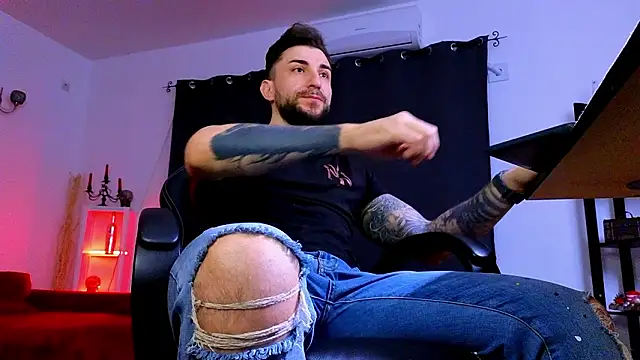 Snapshot of MightyAaron66 chatting on March 1, 2026, 4:25 am MightyAaron66 online show from March 1, 2026, 4:25 am