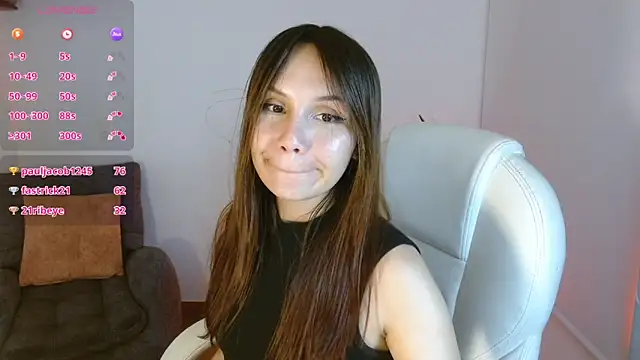 Snapshot of missdaphnee_ chatting on October 22, 2025, 11:59 pm missdaphnee online show from October 22, 2025, 11:59 pm