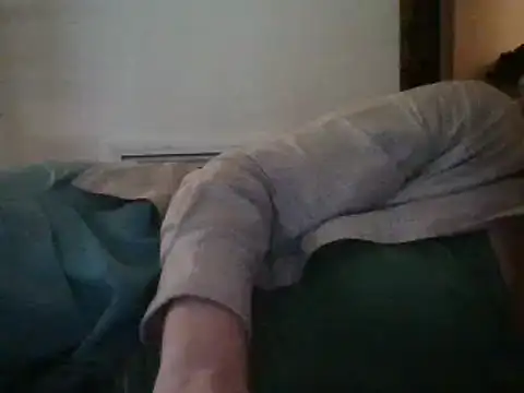 Emilylyn2501 online show from December 5, 2024, 2:22 pm