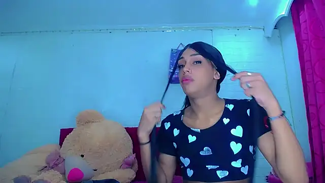 NahomiCamper online show from March 28, 2026, 9:47 pm