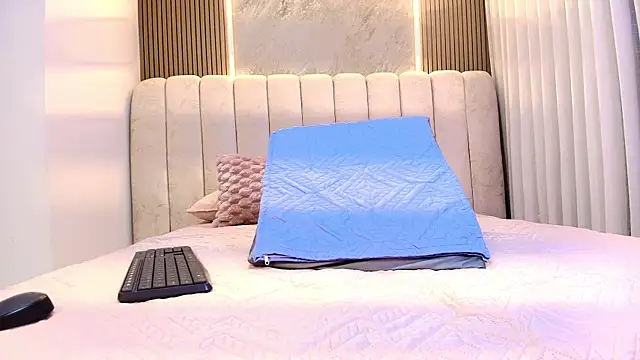 kata hazel online show from November 13, 2025, 7:13 pm