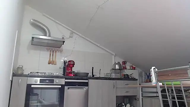 SweetMaddy888 online show from December 23, 2024, 11:04 am