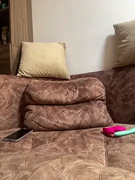 karla nill online show from December 14, 2024, 5:47 pm