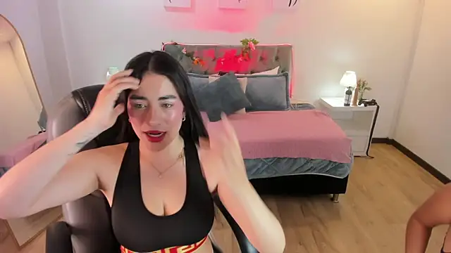 Icysweetcam online show from June 18, 2026, 12:20 pm