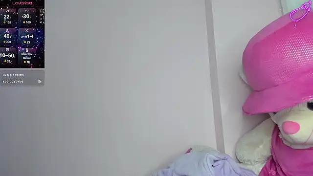 Abigail Wilson  online show from February 22, 2025, 10:42 pm