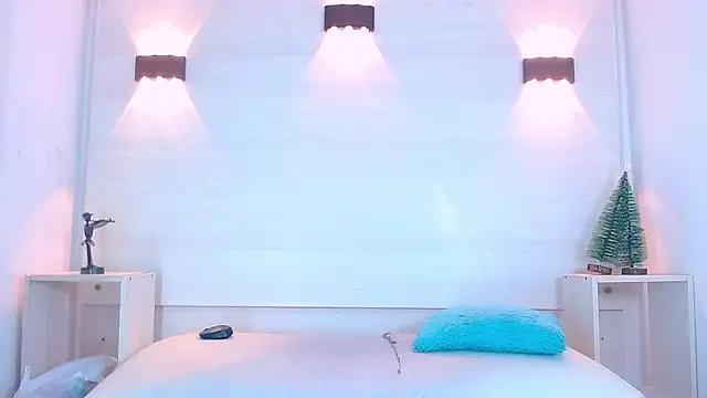 Molly Spears online show from January 19, 2025, 4:12 am