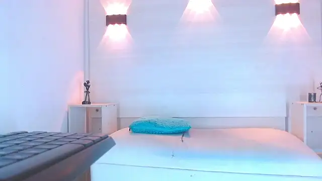 Molly Spears online show from February 27, 2025, 11:41 am