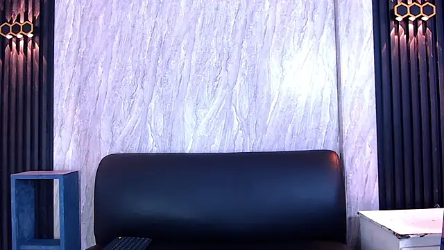 Molly Spears online show from December 4, 2025, 7:44 pm