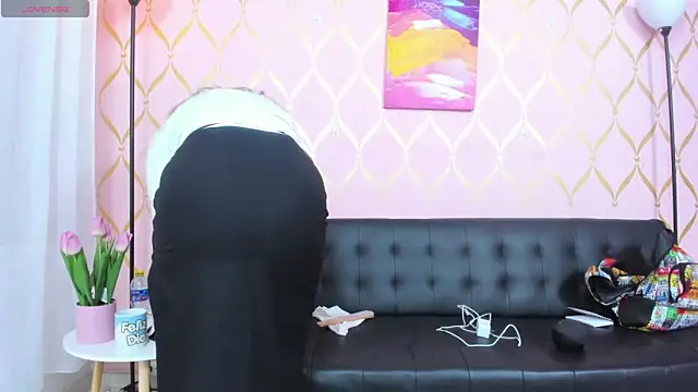 ladylians online show from January 11, 2025, 2:41 am