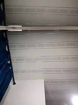 LaurenWelly  online show from September 14, 2025, 5:50 am