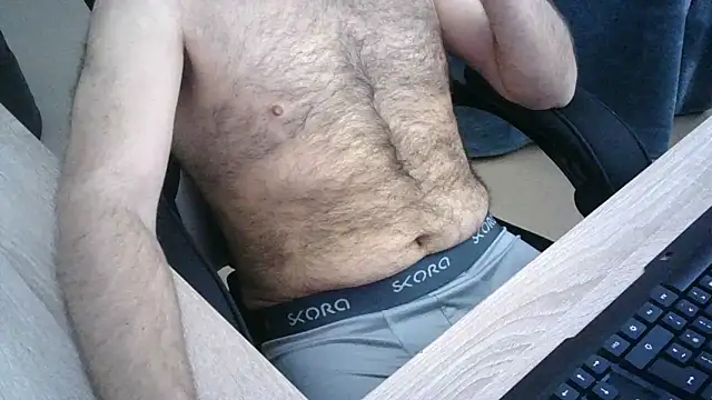 Snapshot of zebymasry chatting on October 16, 2025, 10:05 am zebymasry online show from October 16, 2025, 10:05 am