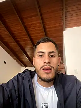 Snapshot of Dalton_oficial chatting on October 15, 2025, 8:31 pm Dalton oficial online show from October 15, 2025, 8:31 pm