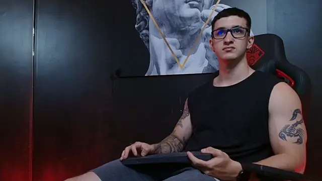 JacksonOlsenn online show from September 24, 2025, 8:23 pm