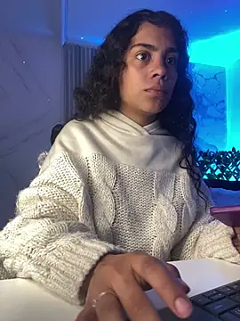 NINA 18 YEARS online show from November 24, 2025, 9:14 pm