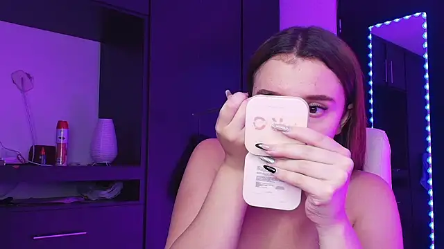 TinaJonnes  online show from March 19, 2026, 7:01 am