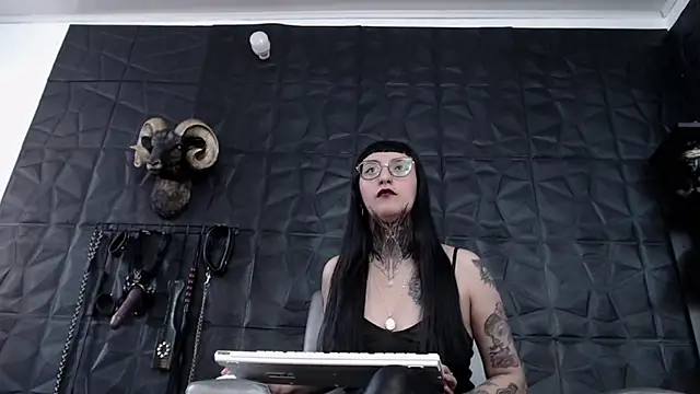 Snapshot of Agata_Darkness chatting on September 8, 2025, 7:35 pm Agata Darkness online show from September 8, 2025, 7:35 pm