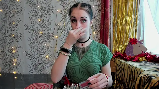 Mary0Lou online show from December 25, 2024, 7:46 am