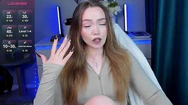 Snapshot of Evia_r0se chatting on October 24, 2025, 1:40 pm Evia r0se online show from October 24, 2025, 1:40 pm