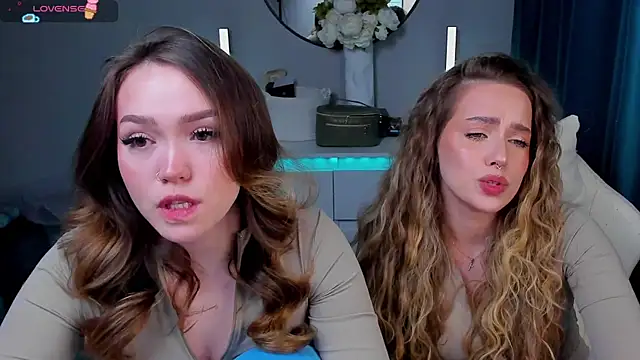 Snapshot of Evia_r0se chatting on February 7, 2026, 5:27 pm Evia r0se online show from February 7, 2026, 5:27 pm