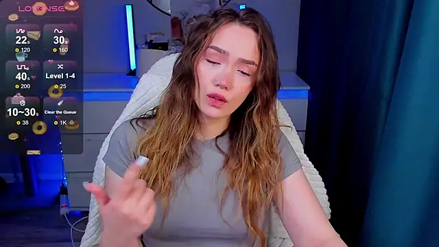 Snapshot of Evia_r0se chatting on March 12, 2026, 12:55 pm Evia r0se online show from March 12, 2026, 12:55 pm