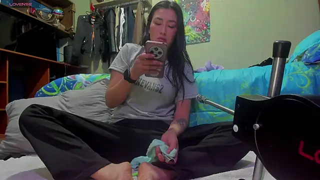 ANEVANS2 online show from July 16, 2026, 6:36 pm