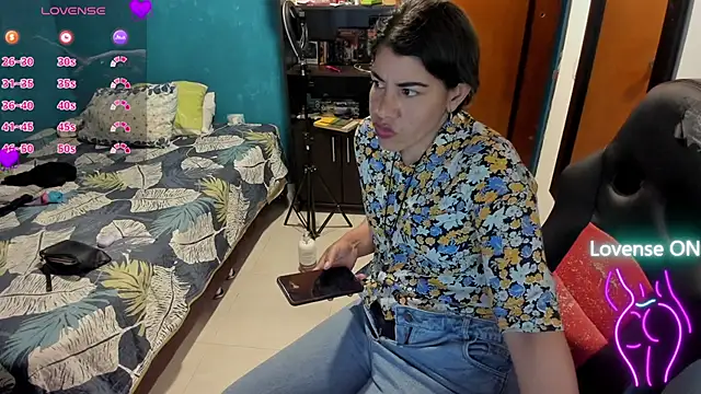 peanut tangerine online show from October 2, 2025, 11:56 pm