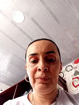 Samantha Sullivan  online show from October 30, 2025, 3:24 pm