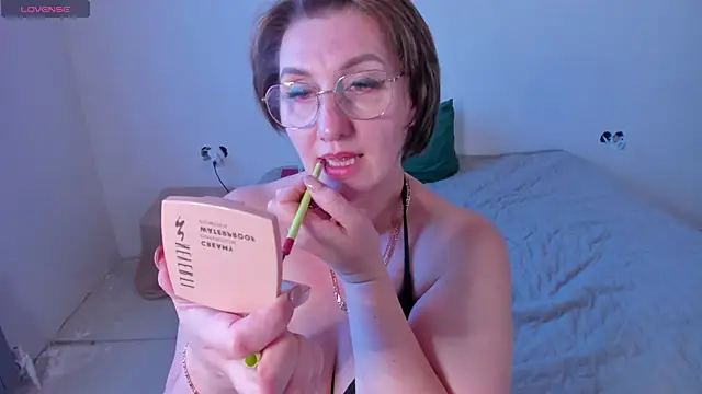 Snapshot of Super_titssss chatting on April 28, 2026, 2:00 pm Super titssss online show from April 28, 2026, 2:00 pm