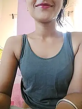 Snapshot of MISSQUEEN48 chatting on May 26, 2026, 7:04 am MISSQUEEN48 online show from May 26, 2026, 7:04 am