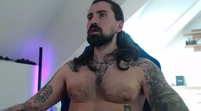 MateoHunk online show from March 7, 2025, 1:07 pm